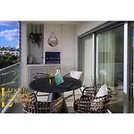 Apartman Flat Garden By Localhosting *